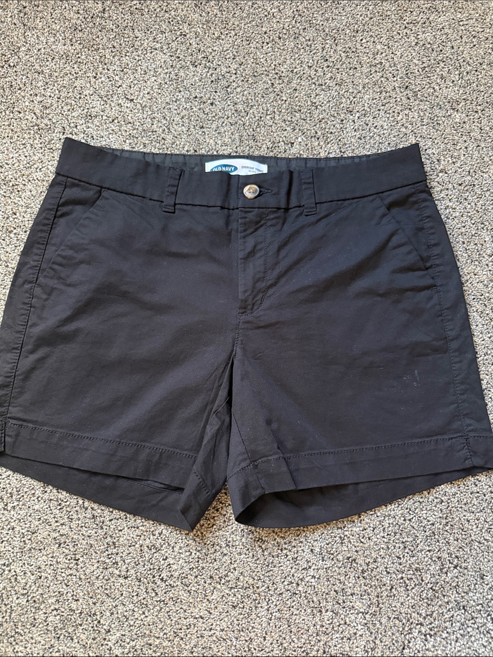 Black Midrise Everyday Shorts